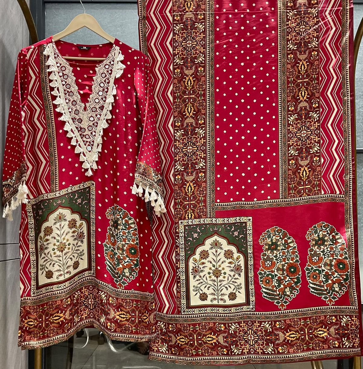 Pure crape stylish three piece set (C811)