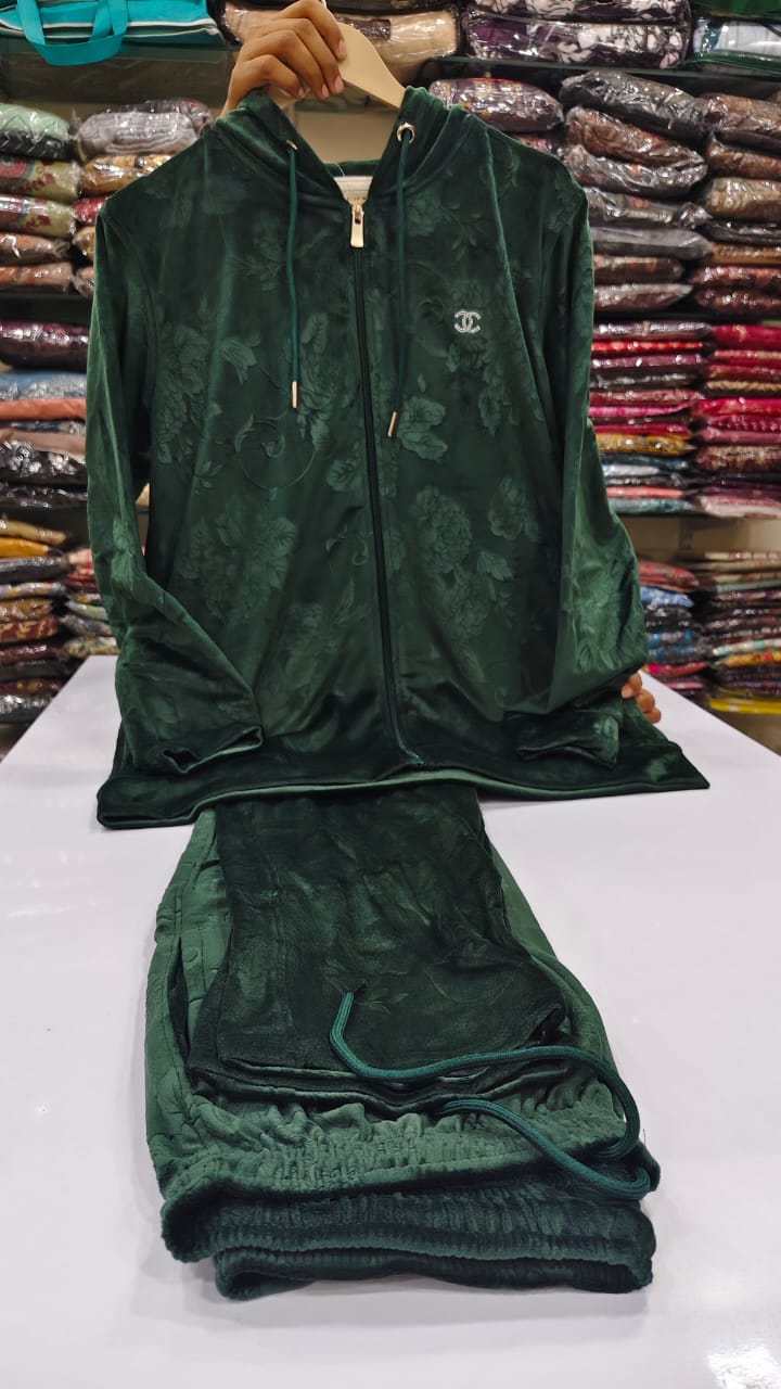 Velvet embossed track suit (T1)