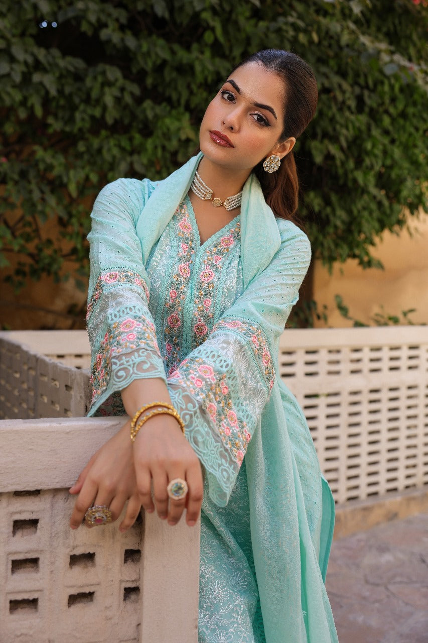 Light sea green pakistani pattern three piece set (P1958)