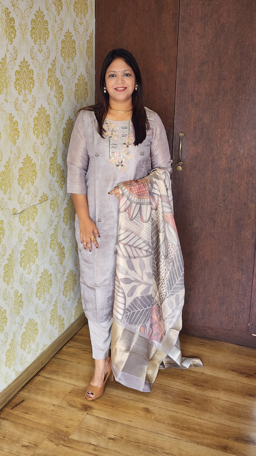 Metallic silver pure tissue with a lining three piece set (A819)