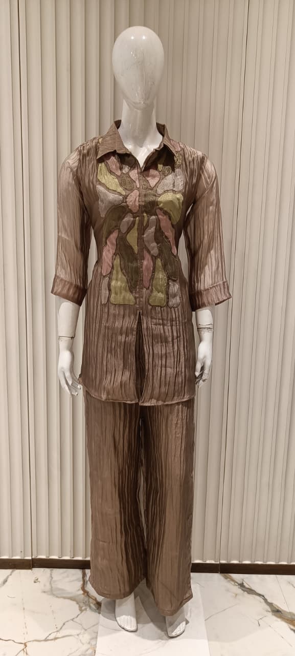 Glass crush organza with mul lining both bottom and top smart two piece cordset (B988)