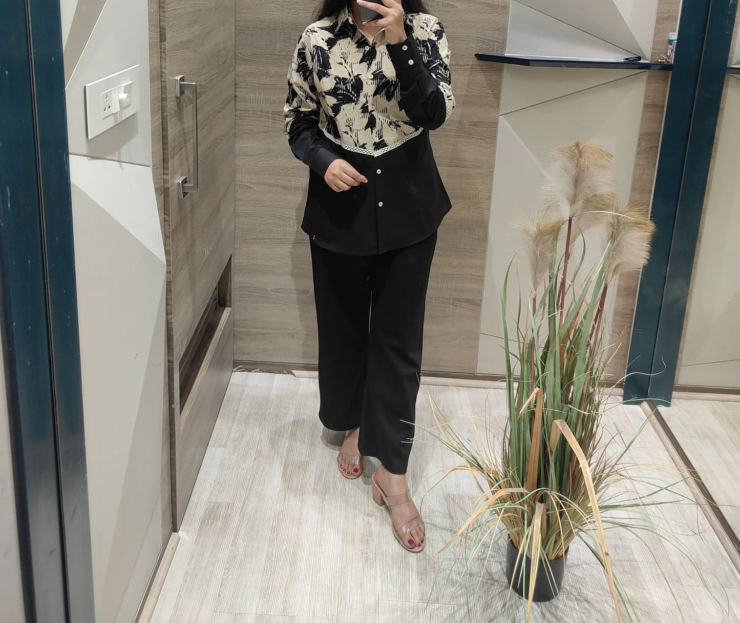 Beidge with black pure cotton only short (P2144)