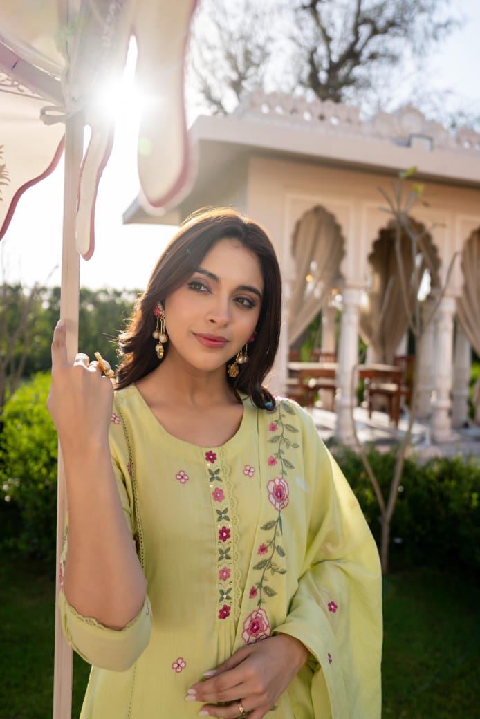 Green cotton with thread embroidery three piece set (P2073)