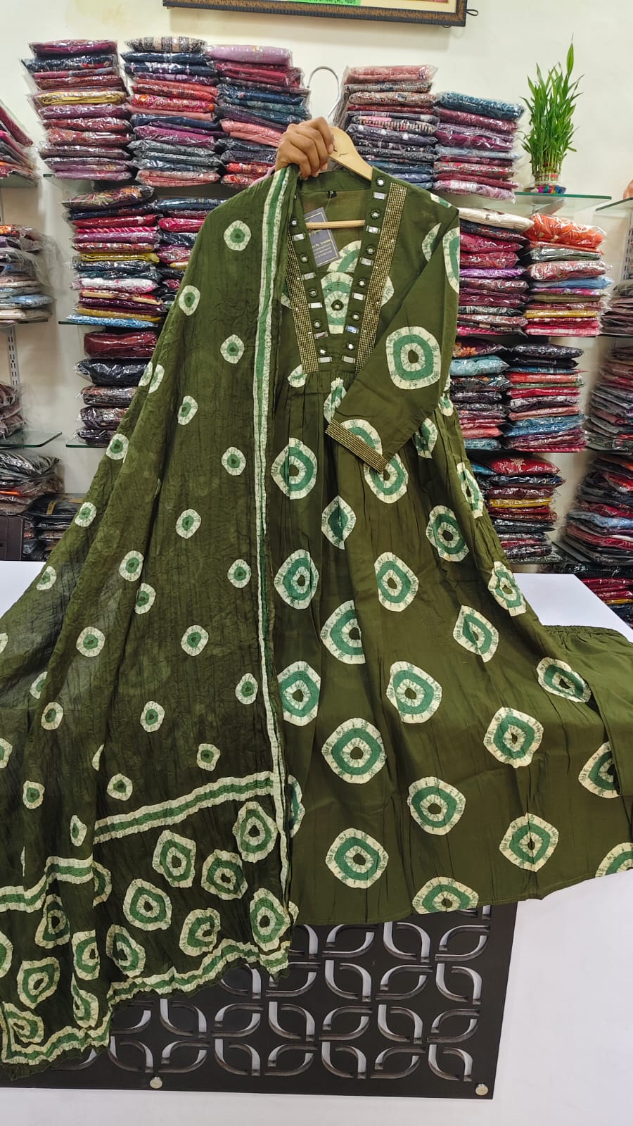 Pure cotton batik print with real mirror three piece set (A1608)