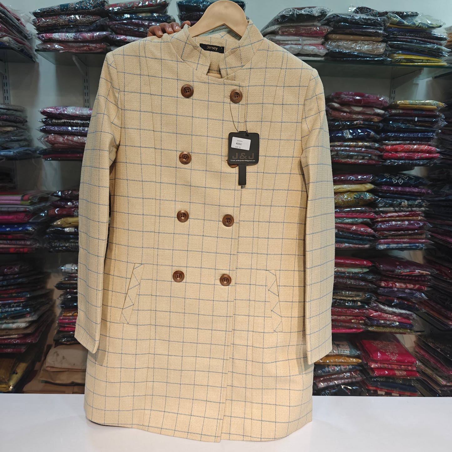 Off white check jacket (W33)