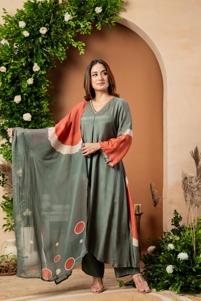 Pure muslin silk with organza dupatta three piece set (A1111)