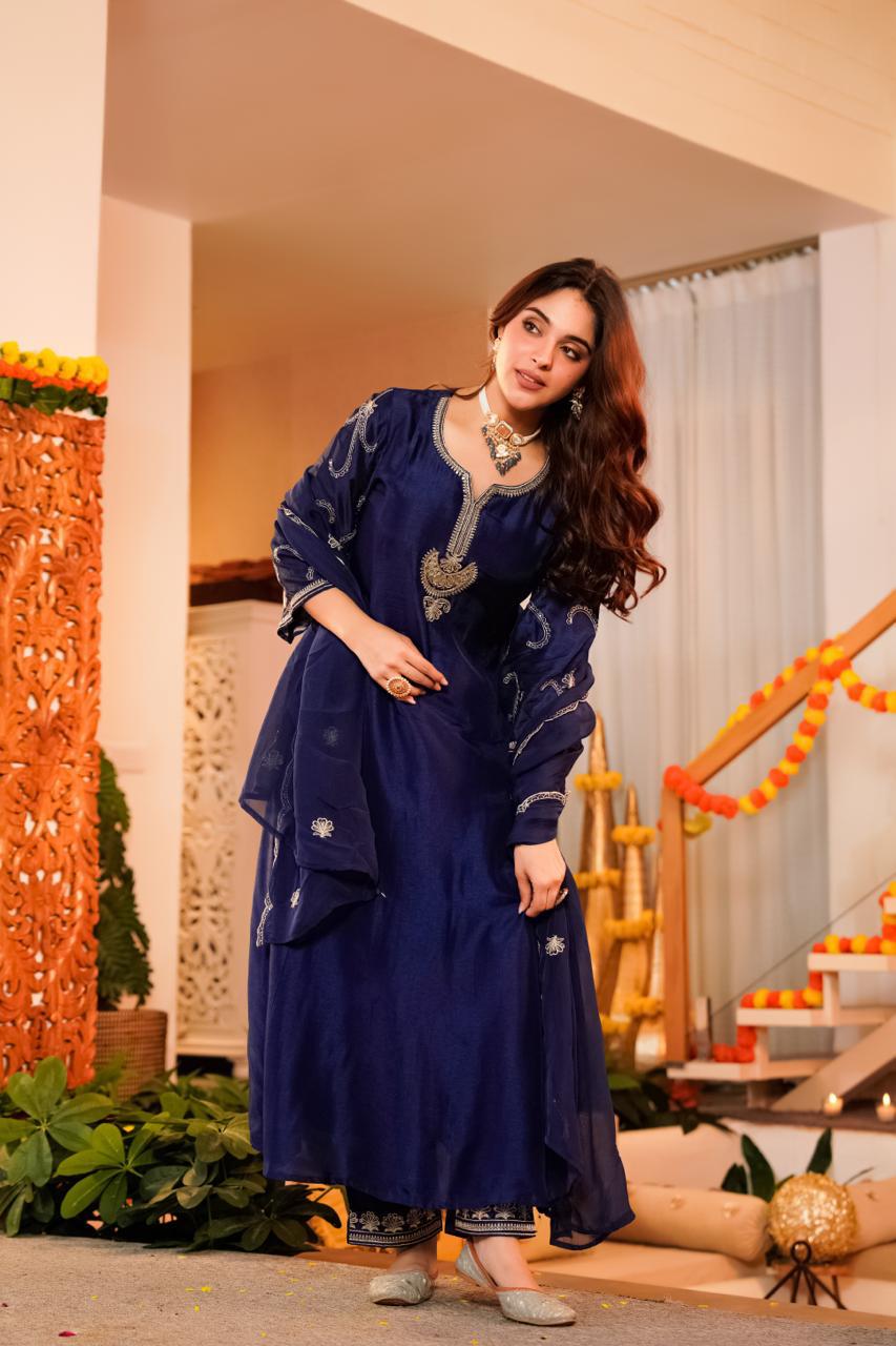 Santori silk with mul lining designer three piece set (A1134)