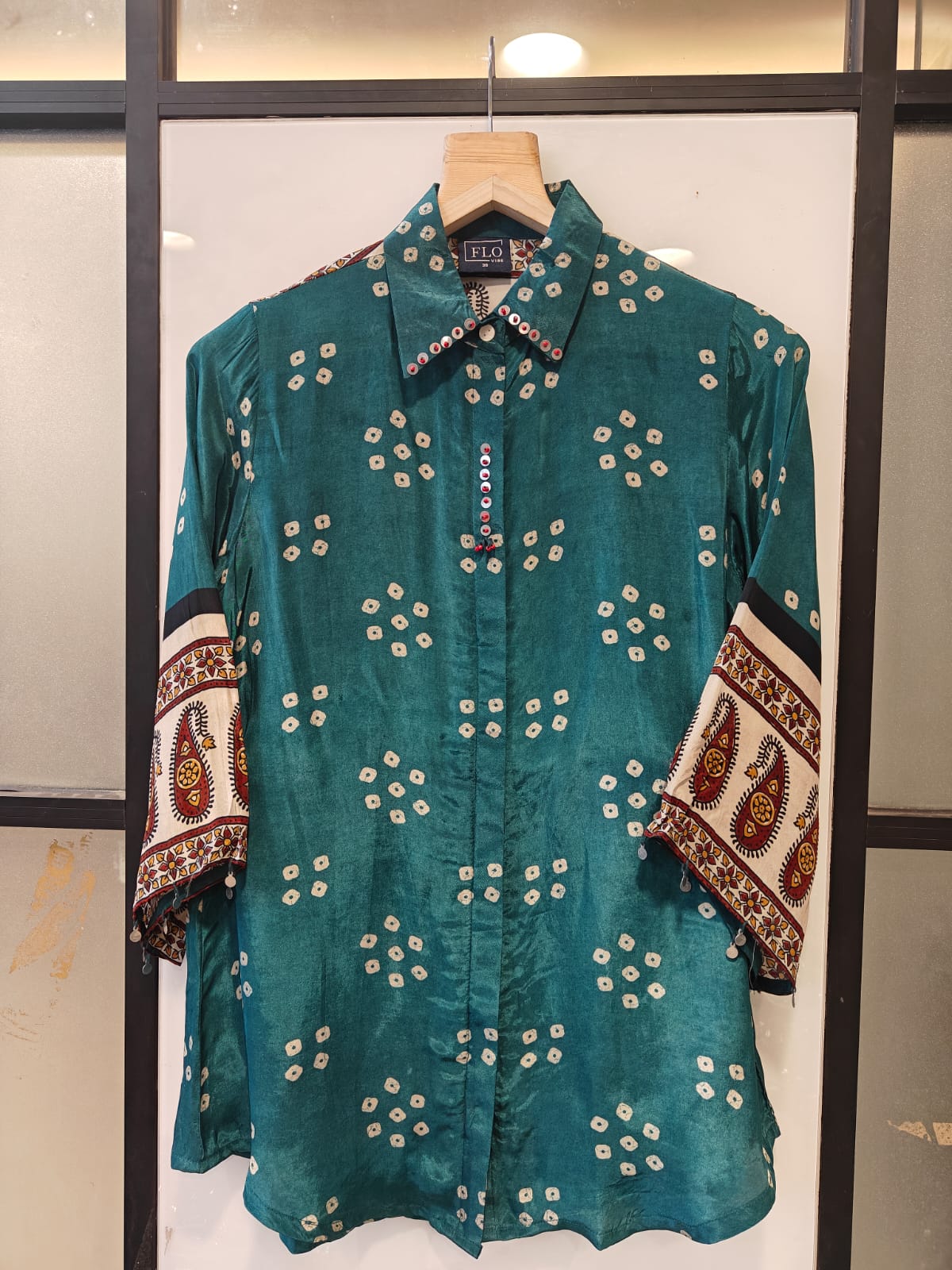 Pure crape bandani shirt (B413)