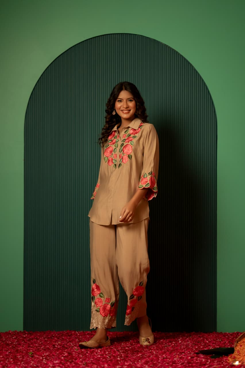 Beidge pure mul silk fully thread work two piece cordset (A956)