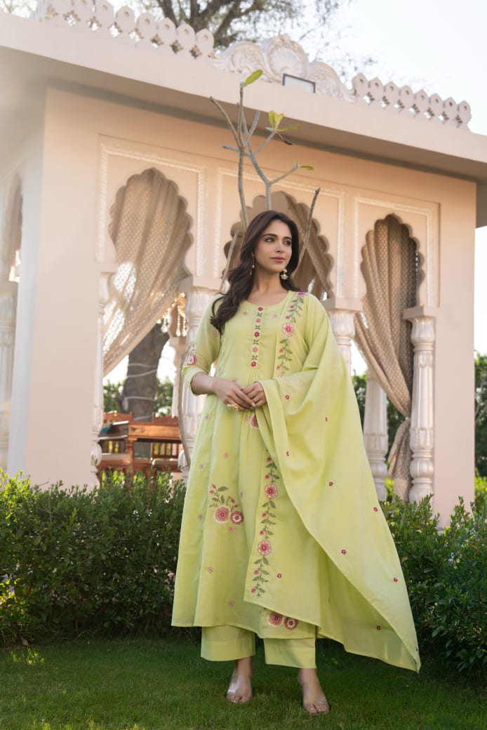 Green cotton with thread embroidery three piece set (P2073)