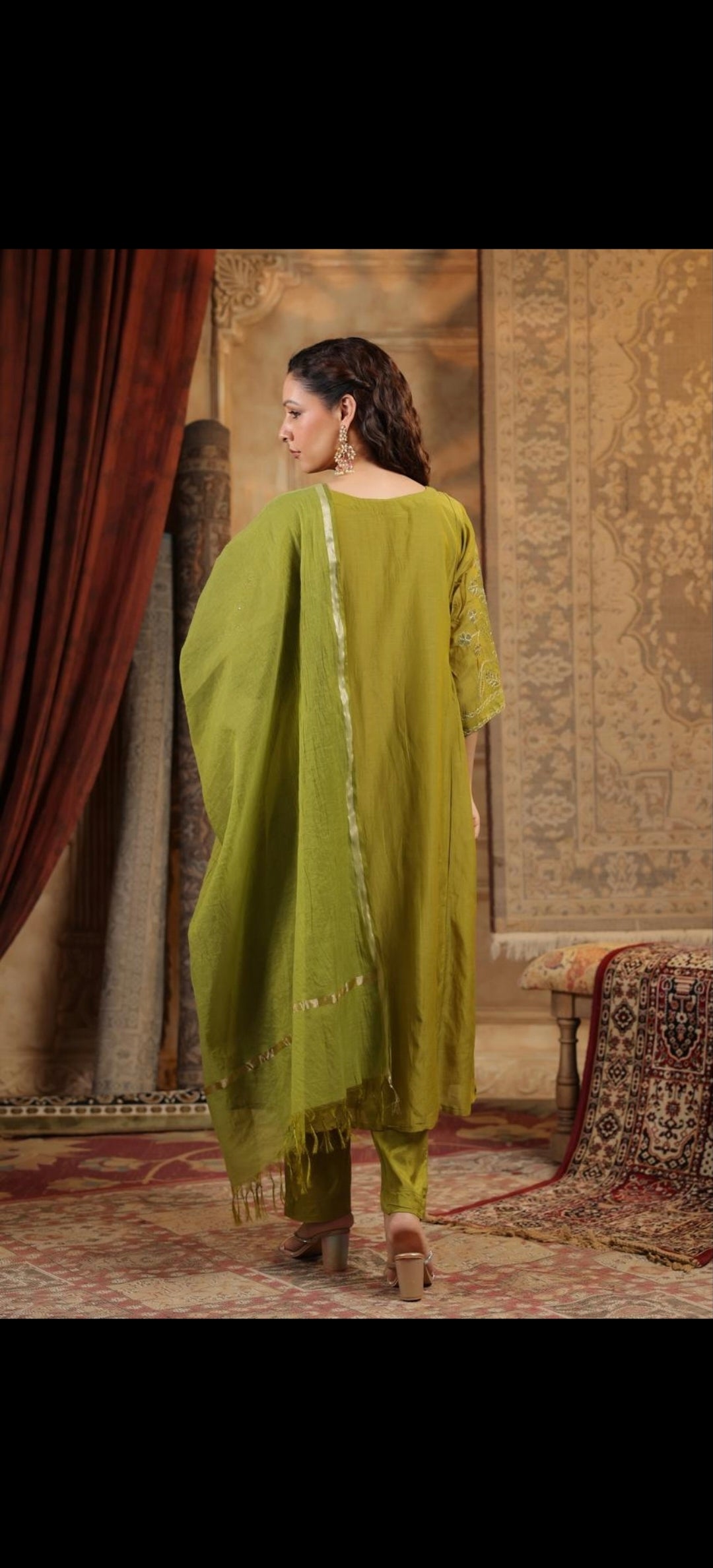 Green mul chanderi three piece set (P1879)