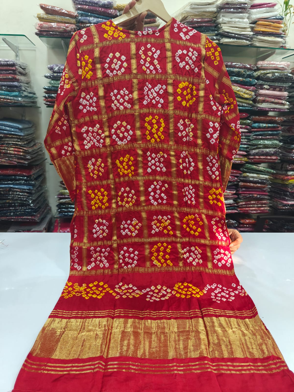 Bandani ghatchola with lagadi border three piece set (C775)
