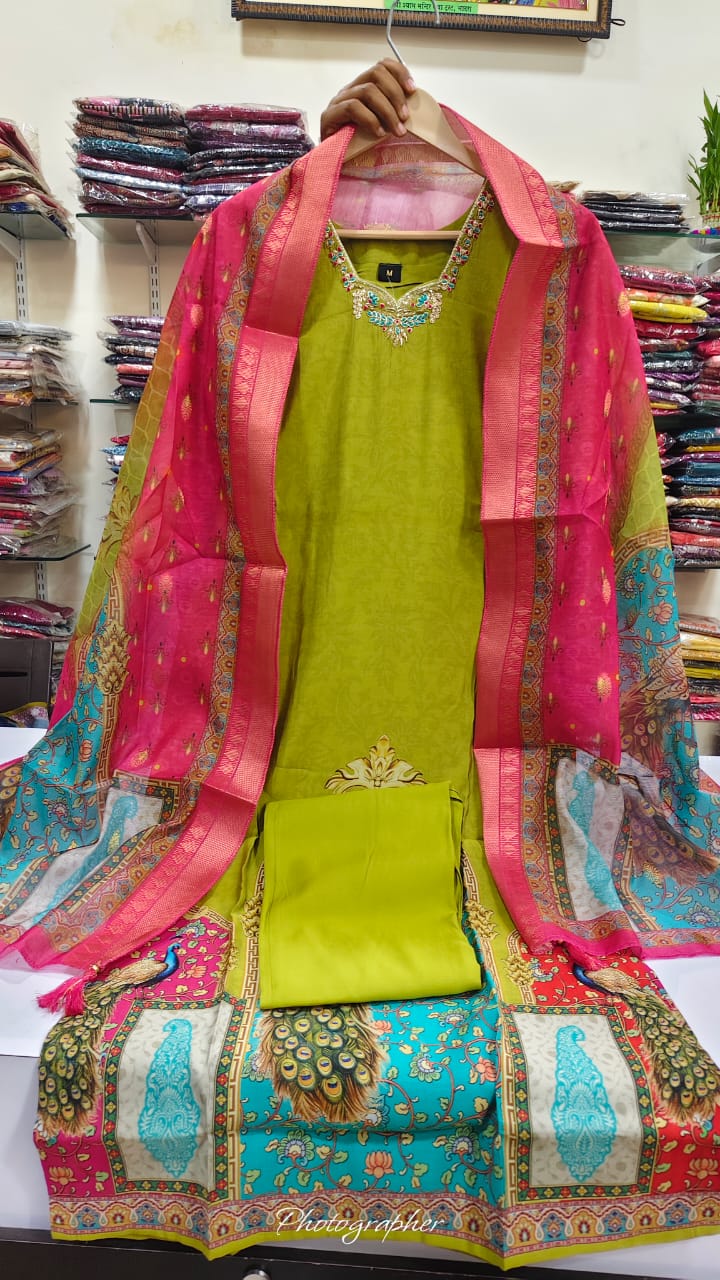 Pure Muslin three piece set (A1092)