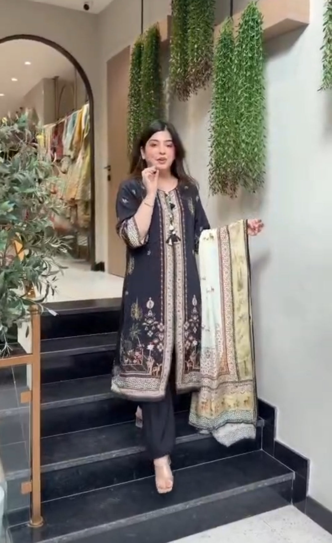 Natural crape with mul lining three piece set (C234)