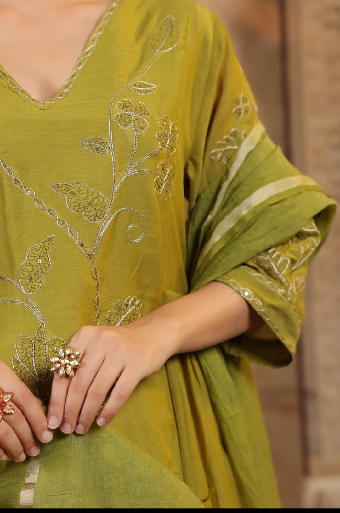 Green mul chanderi three piece set (P1879)
