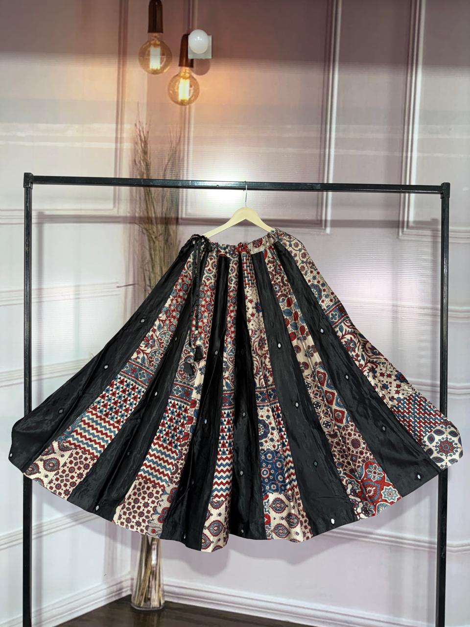 Gaji silk & ajrakh kali skirt
Flair:4 mtr
Kali:24
Waist:44 (upto 46 size)
Length:42 (S228)