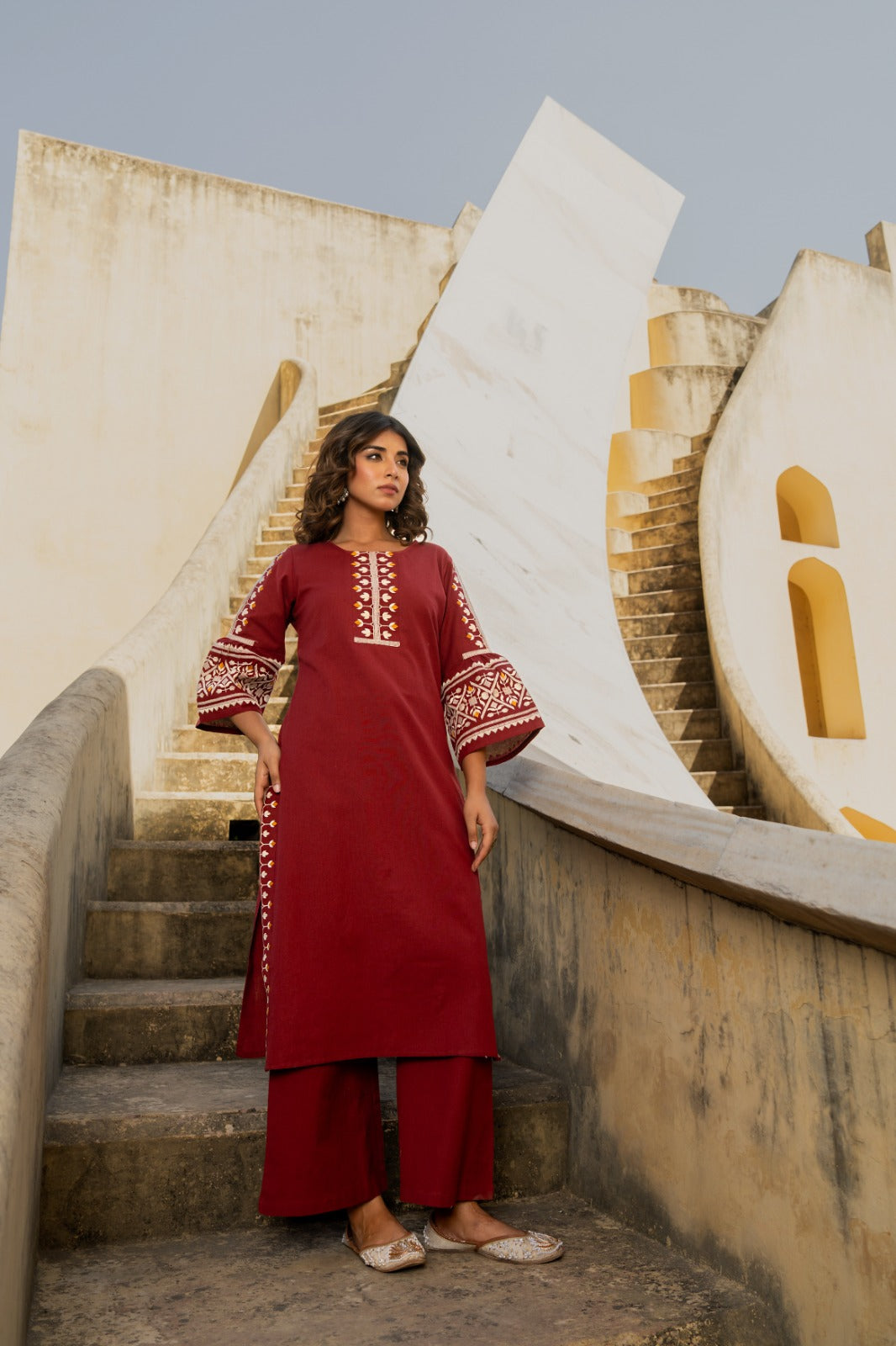 Mahroon handloom cotton with full thread work two piece cordset (P2123)