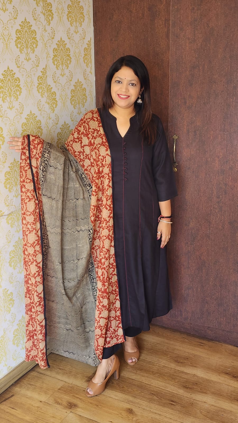 Black pure cotton linen A line with kalamkari dupatta fully elastic bottom (P2060)