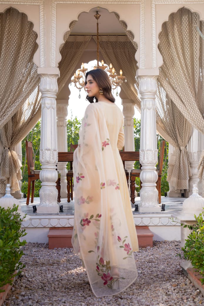 Ivory pure mul chanderi flared anarkali with full brush paint three piece set (P2110)