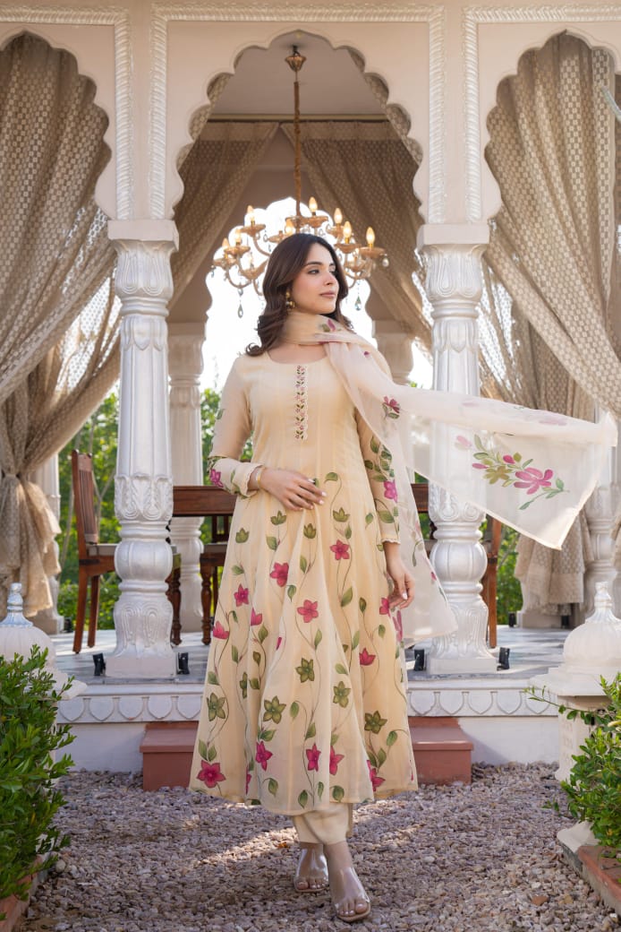 Ivory pure mul chanderi flared anarkali with full brush paint three piece set (P2110)