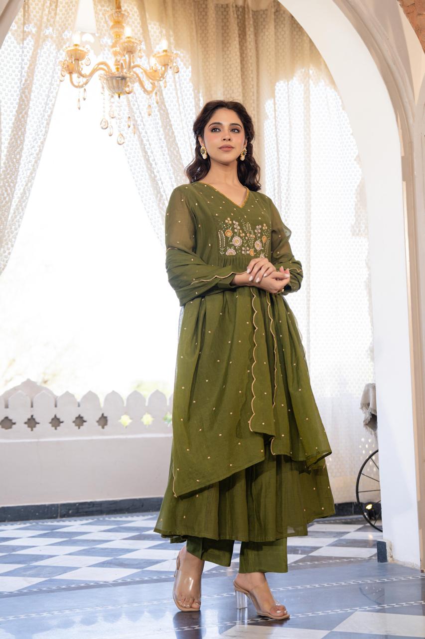 Green mul chanderi full hand work designer three piece set (P2133)