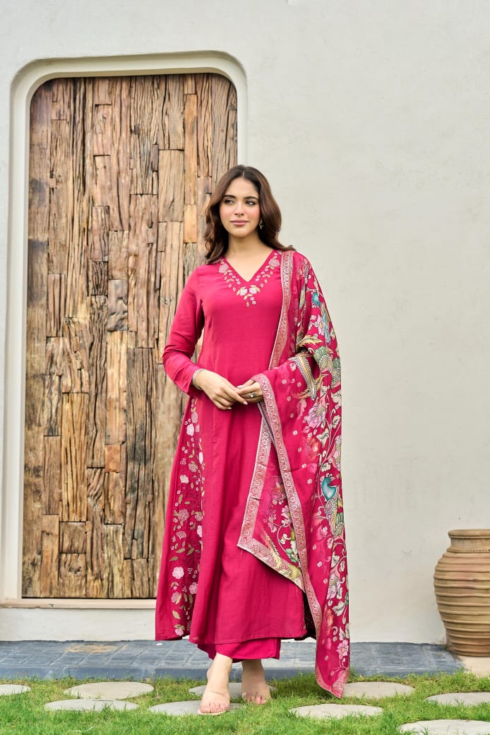 Megenta mul chanderi fully thread work with kalamkari dupatta three piece set (A529)