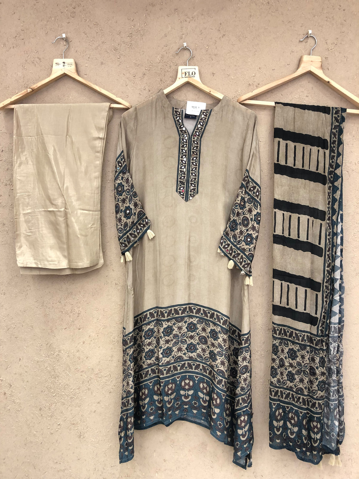 Pure crape Ajrakh print A line pattern three piece set (C804)