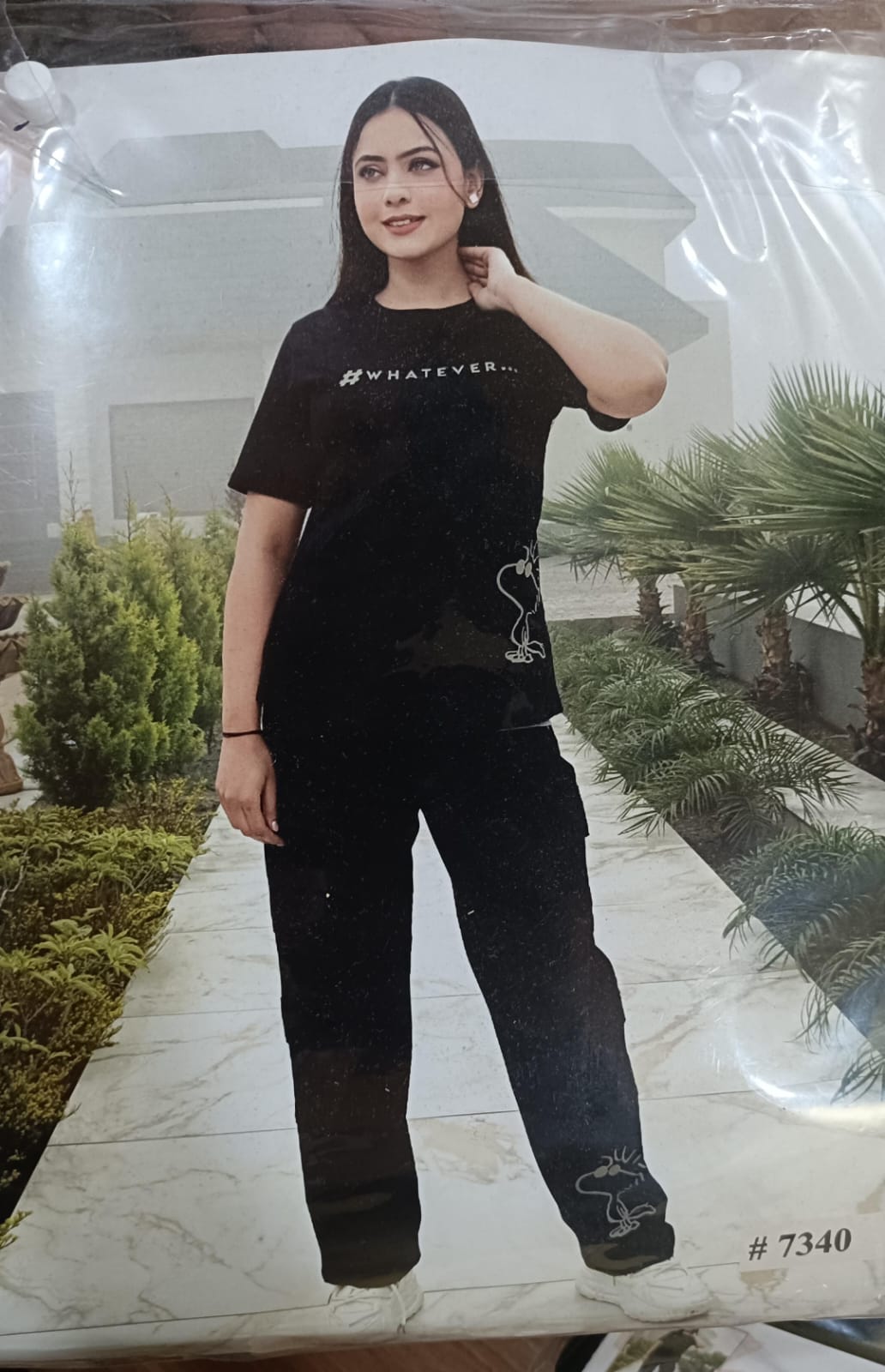 Black cargo style gym wear (N12)