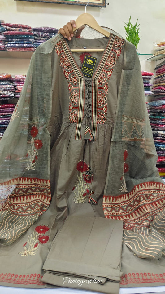 Brown pure cotton three piece set (A944).