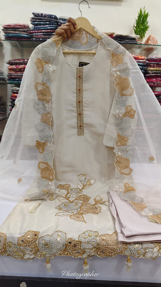 Ivory pure tissue with full hand work three piece set (A1204)