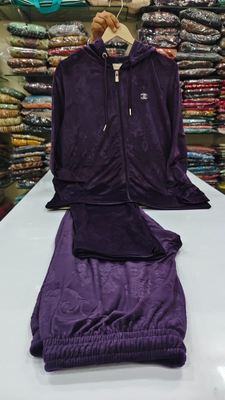 Velvet embossed track suit (T1)