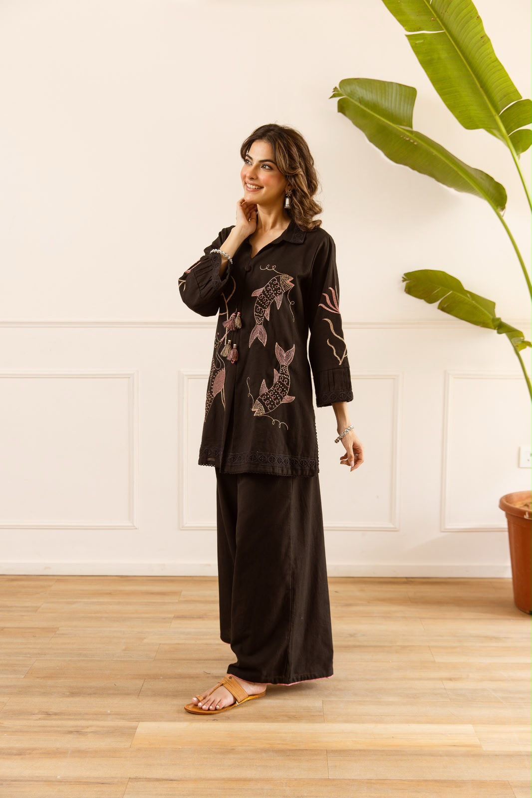 Cotton with thread work stylish two piece cordset (B949)