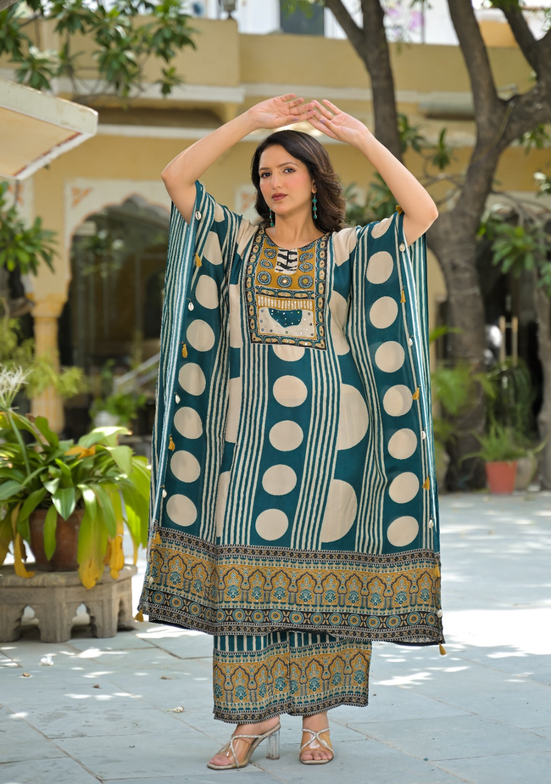 Smart crape two piece kaftan set,(C446)