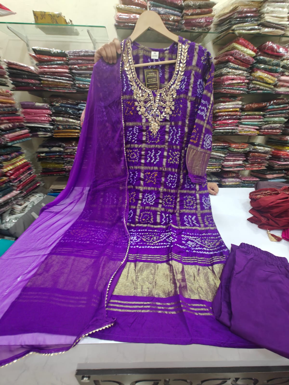 Bandani ghatchola with lagadi border three piece set (C793) (front and back with lagdi border)