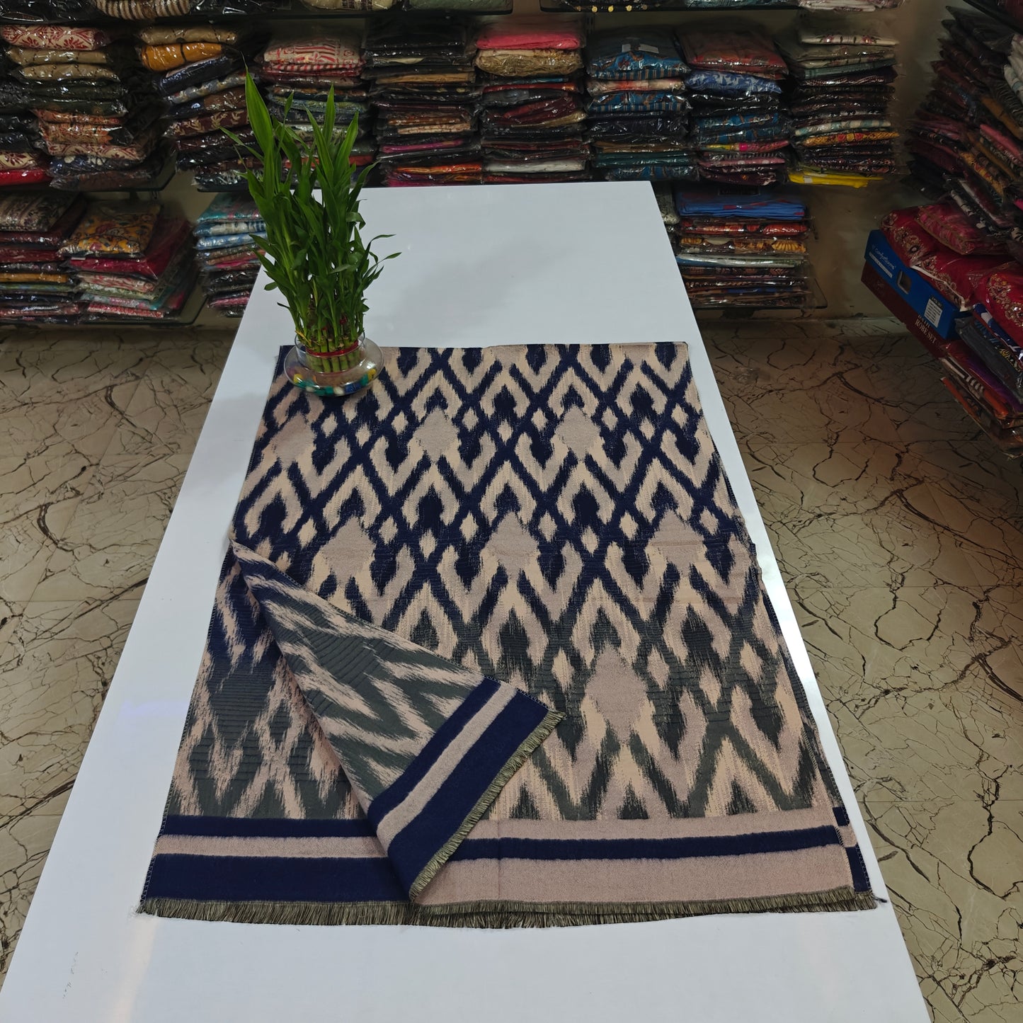 Premium pure soft imported reversible warm stole (Z16)