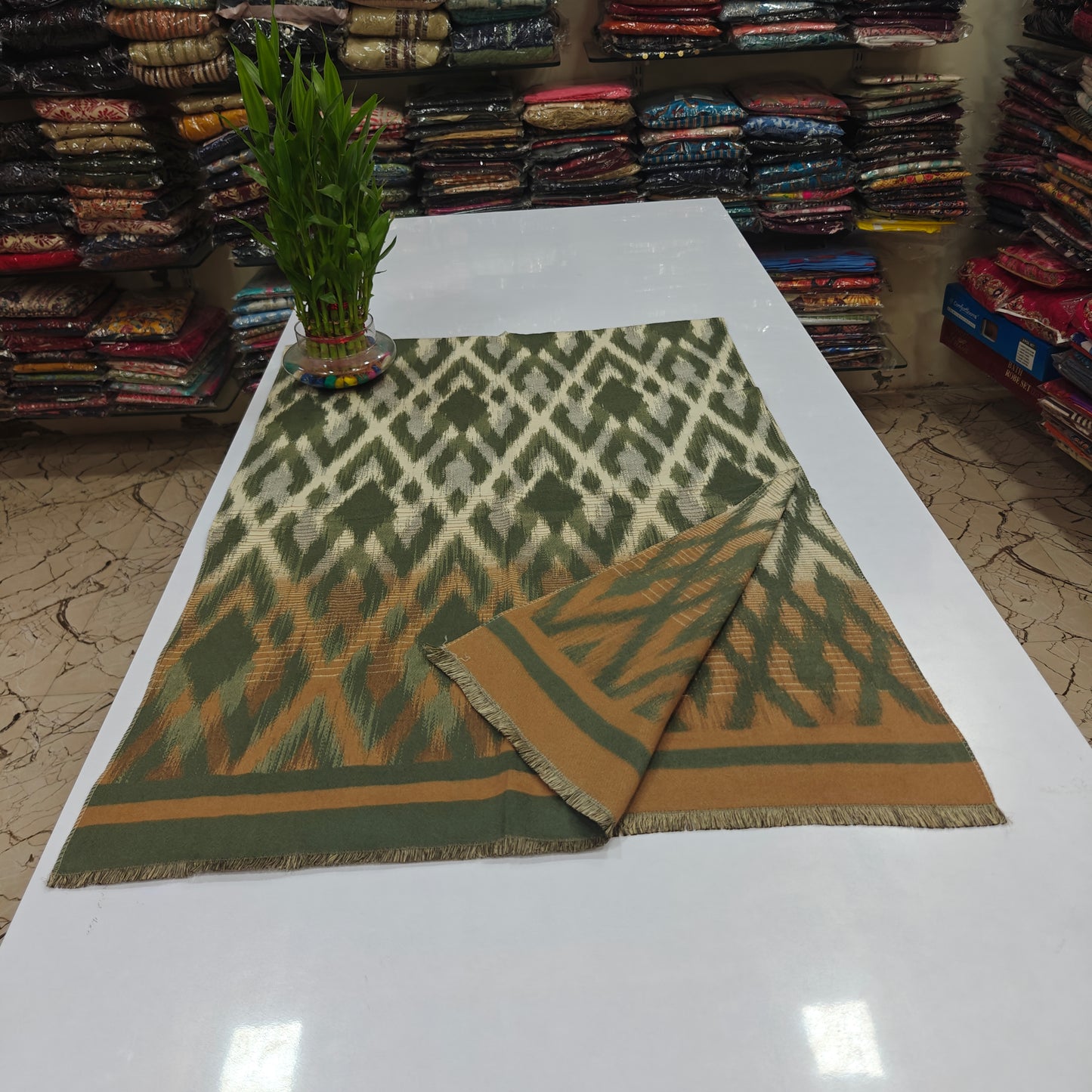 Premium pure soft imported reversible warm stole (Z16)