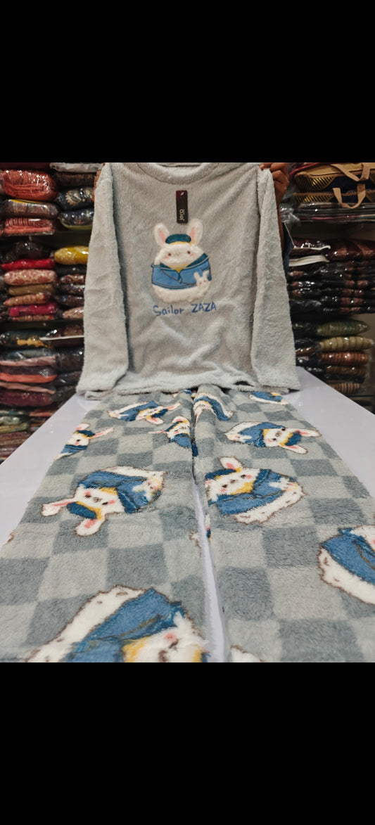 Wollen night dress