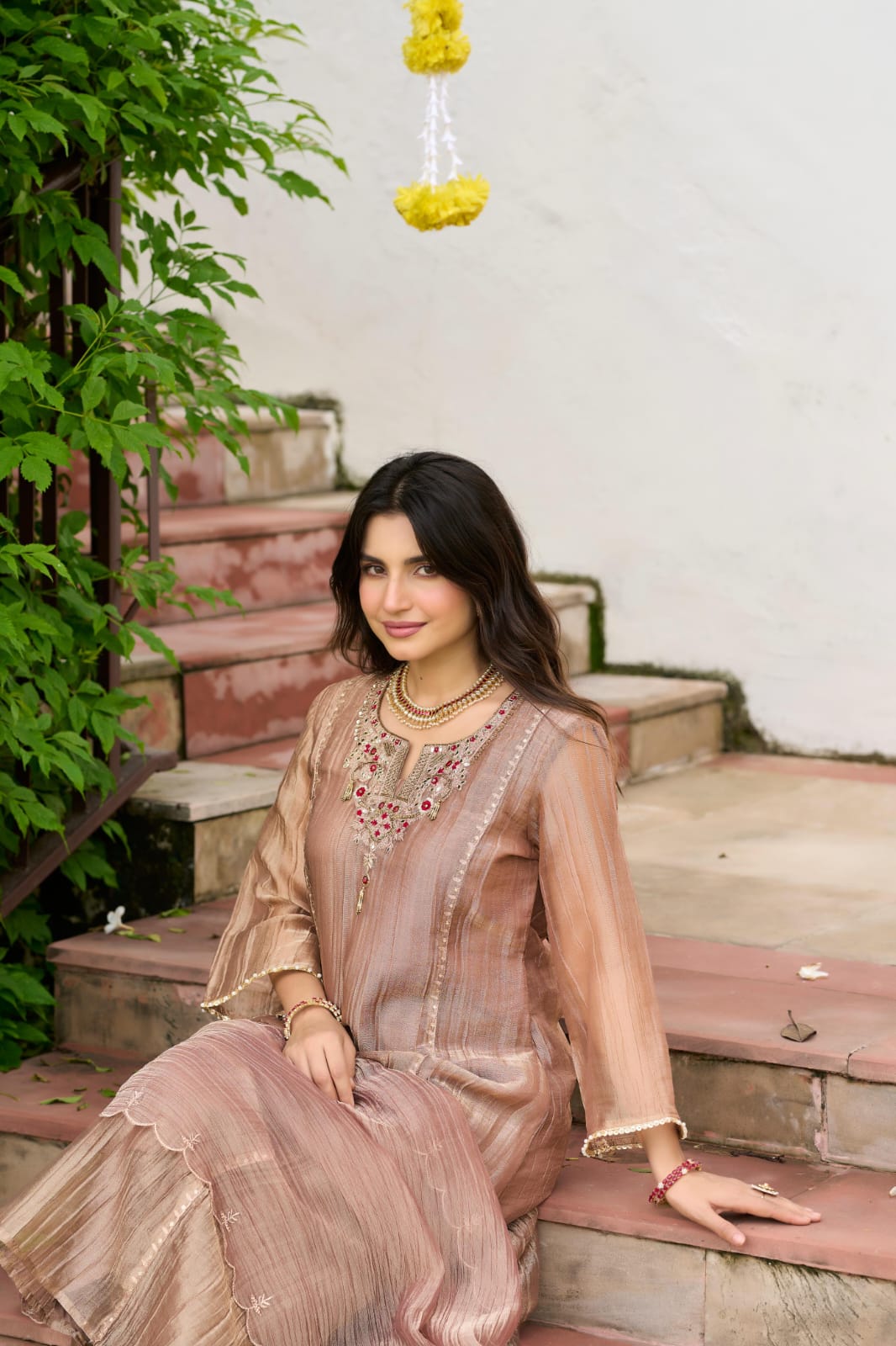 Crush shimmer with mul lining A line with side cuts three piece set (S395)