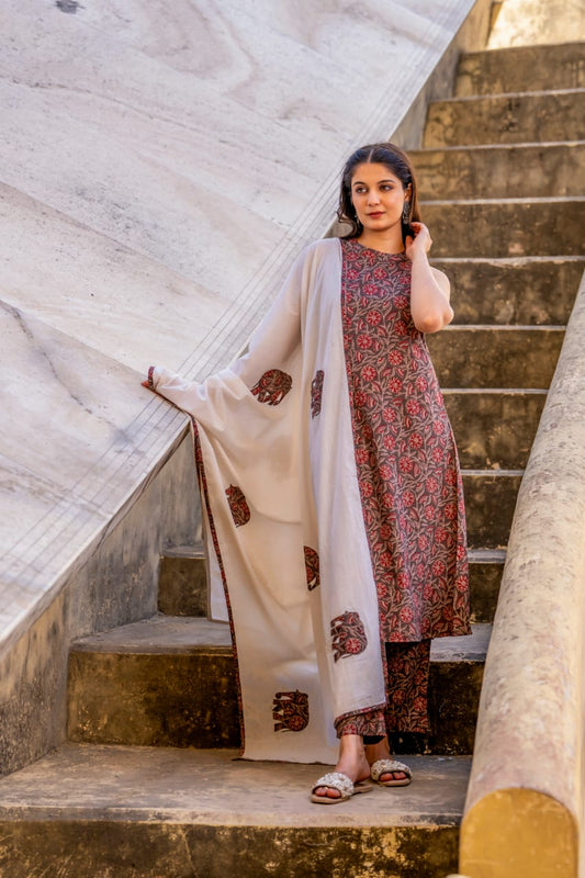 Coco brown kalamkari close neck A line pattern with applique work dupatta three piece set (P2388)
