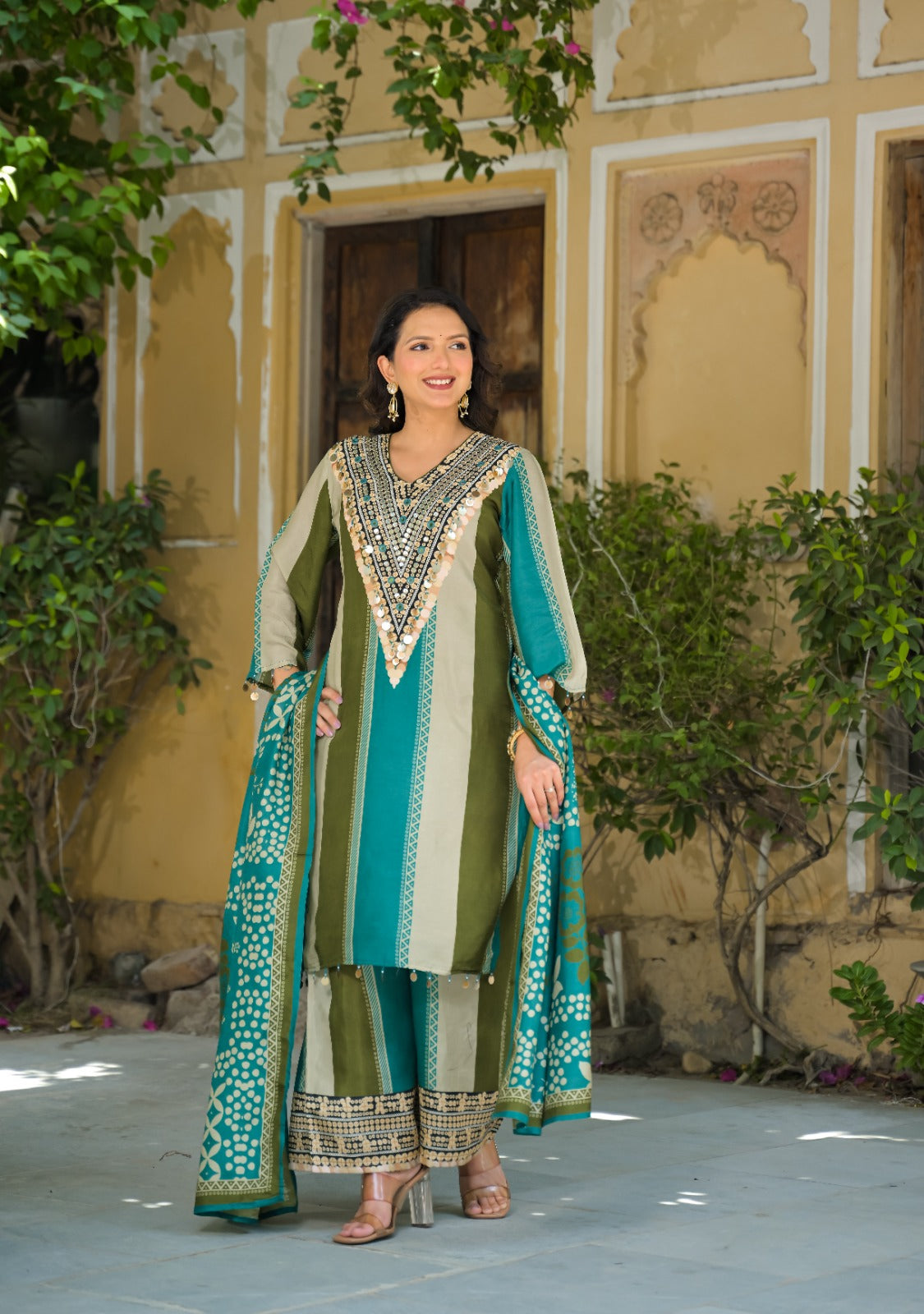 Natural crape smart three piece set (C447)
