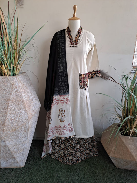 Off white with full thread work three piece set (P1988)