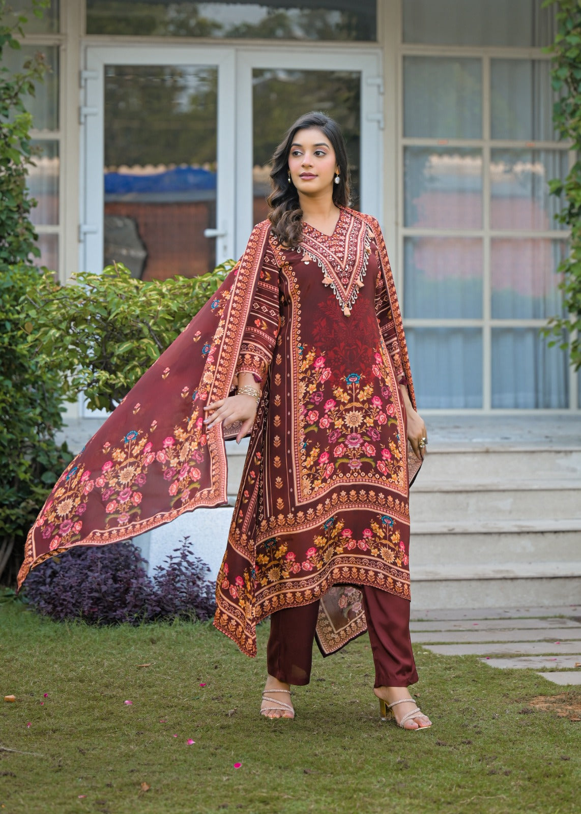Natural crape with mul lining beautiful three piece set (C235)