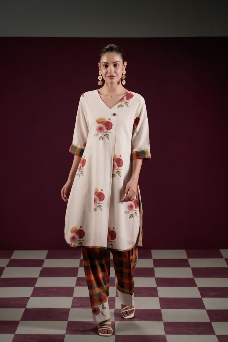 Mul cotton with lining mugal butta paired with designer farshi salwar smart two piece cordset (S130)