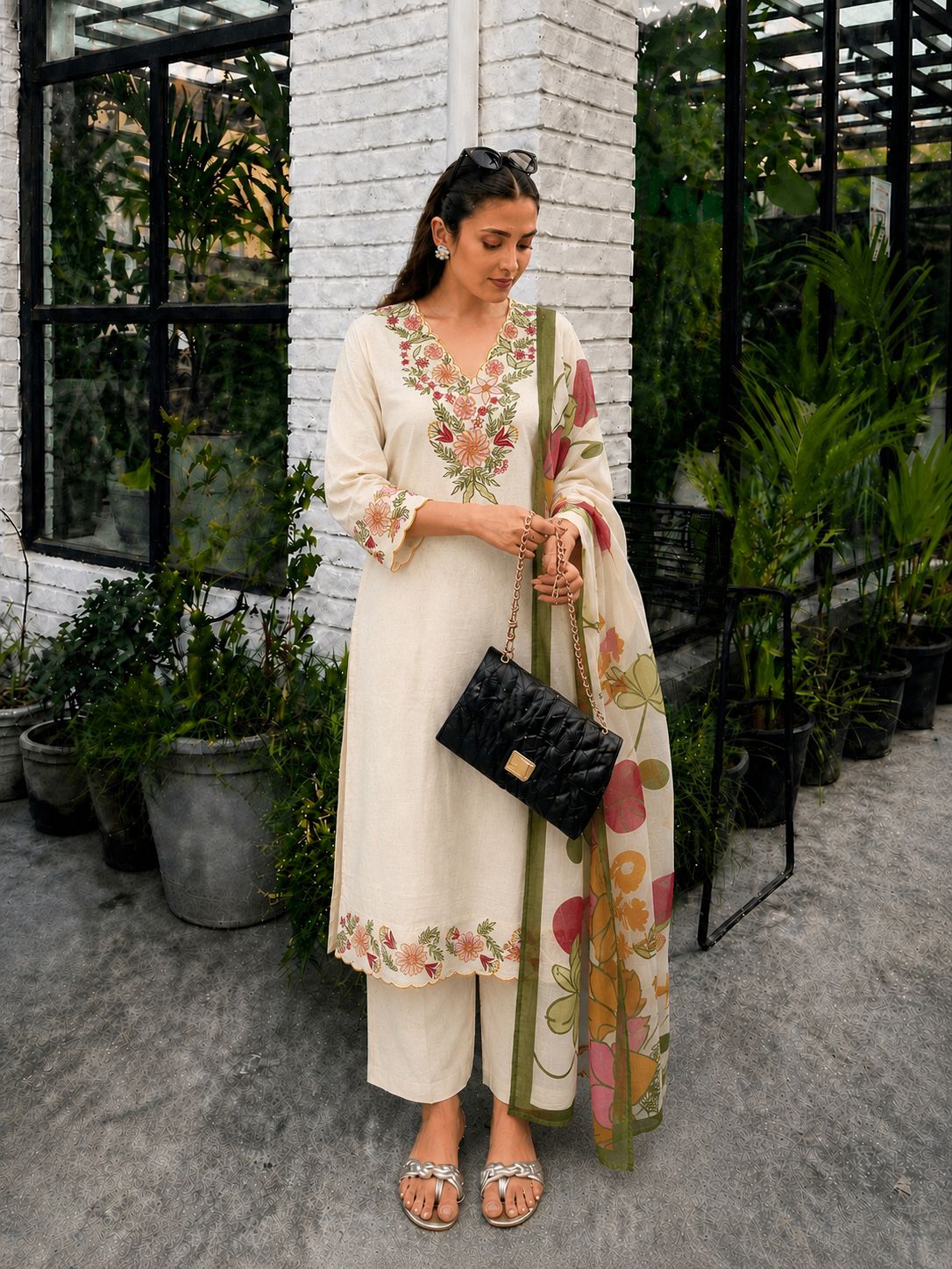 Handloom cotton with thread work three piece set (B753)