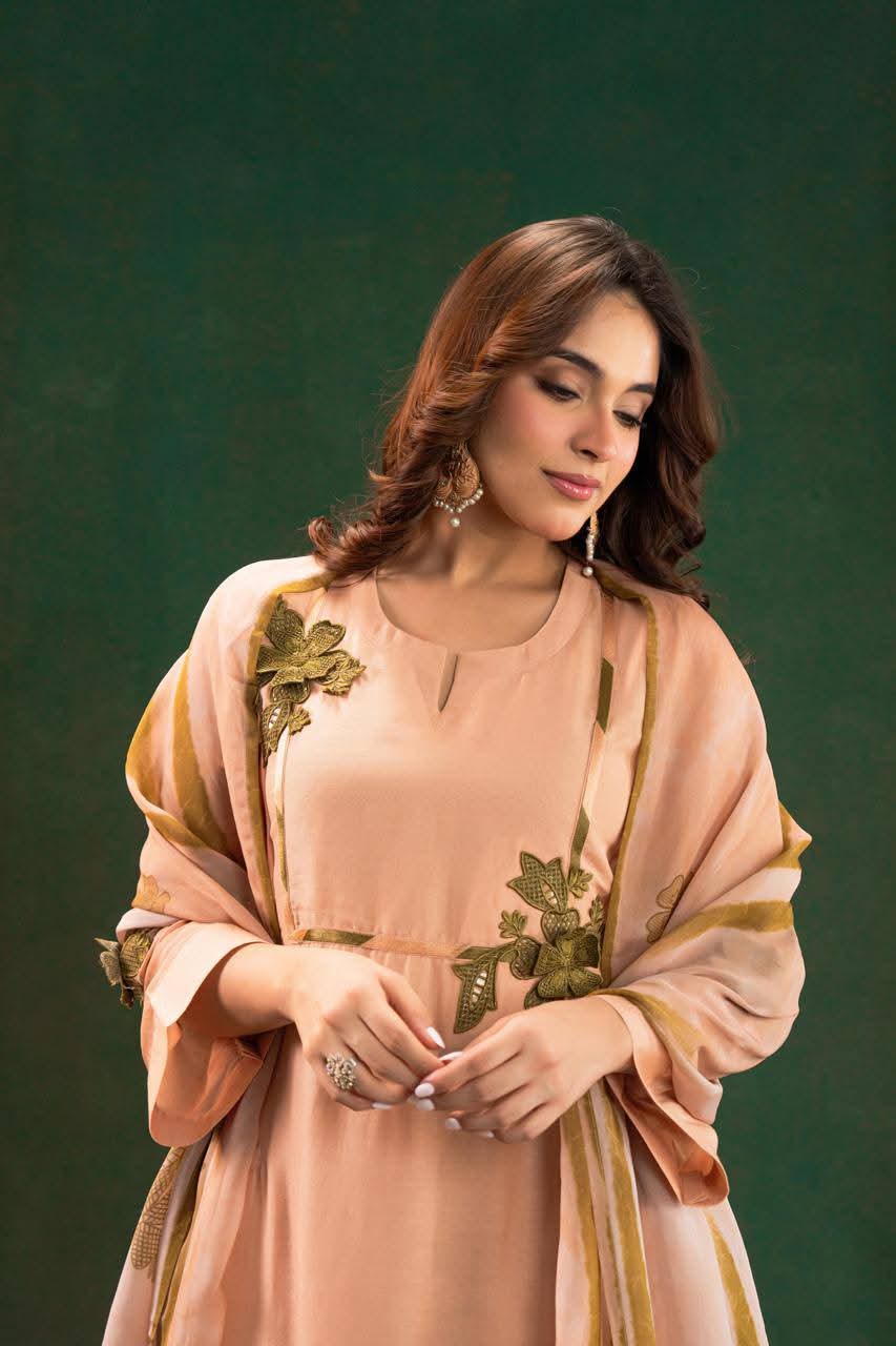 Premium mul silk kurta in digital print with linen striped  pants and organza dupatta (A936)