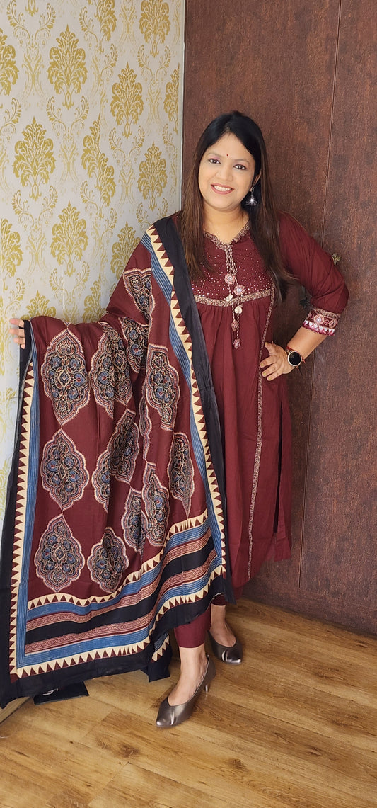 Mahroon pure cotton with ajrakh dupatta (P830)