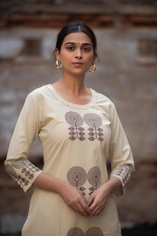 Ivory colour pure cotton two piece cordset (P1917)