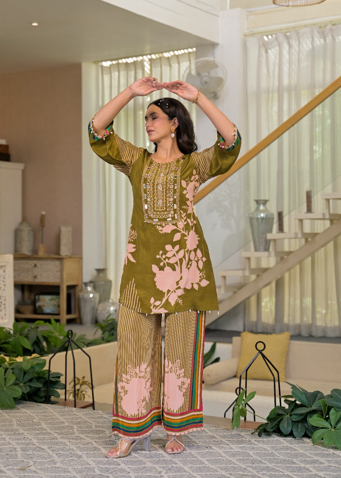 Natural crape smart two piece cordset (C497)