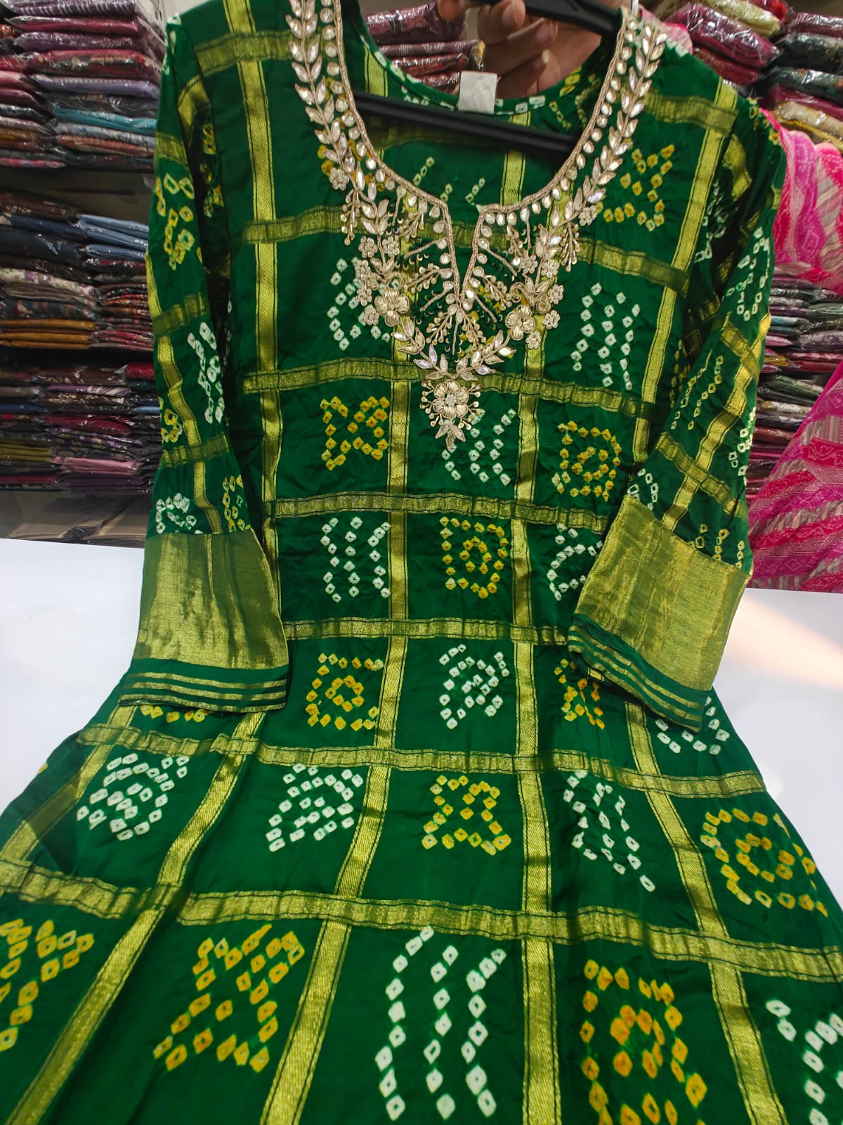Bandani ghatchola with lagadi border three piece set (C776)