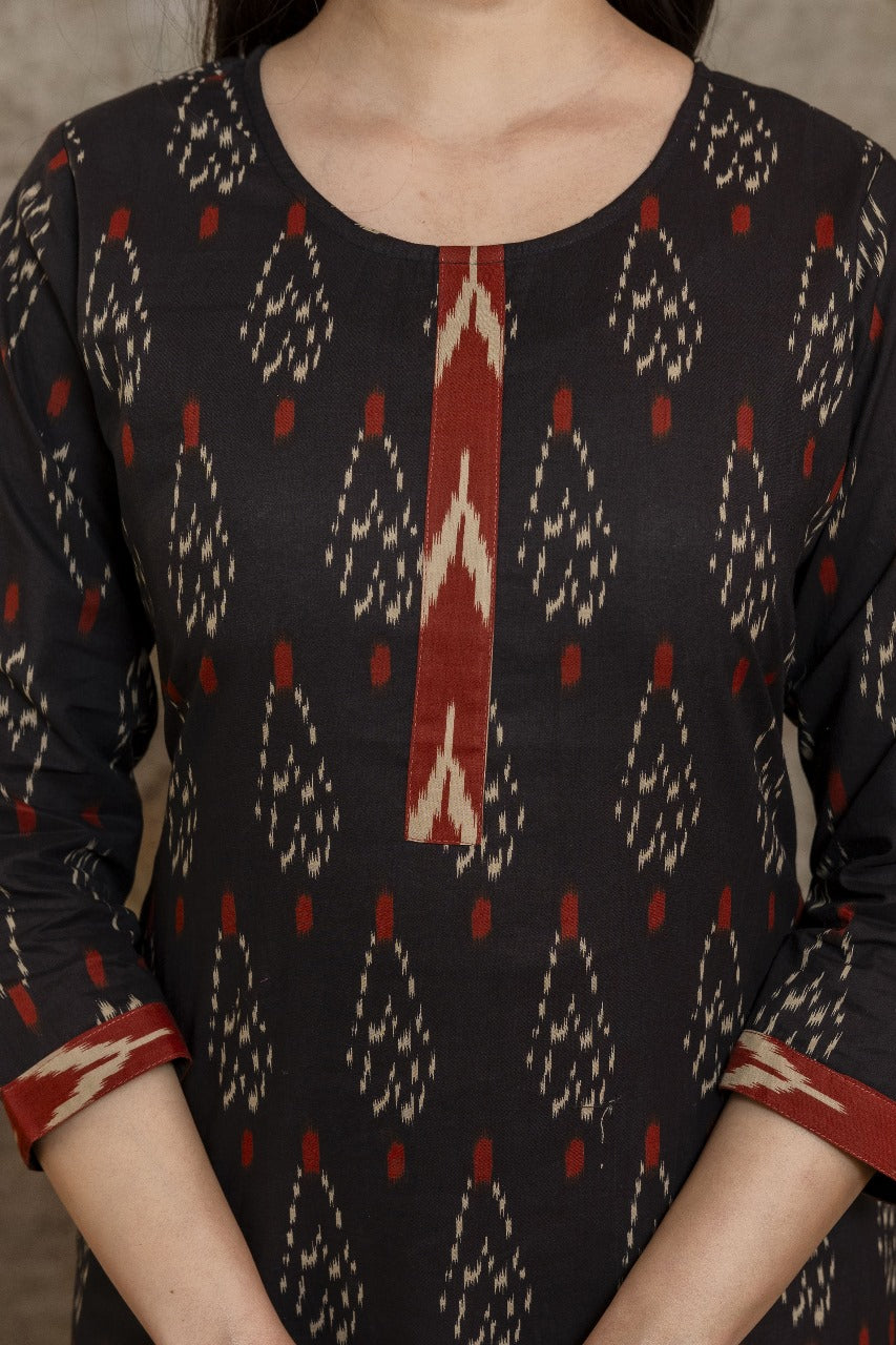 Black ikkat with quilted jacket three piece set (A1303)